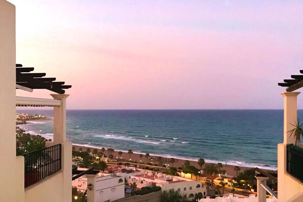 Penthouse With Large Terrace And Roof Solarium, With Amazing Sea Views Daire Mojácar Dış mekan fotoğraf